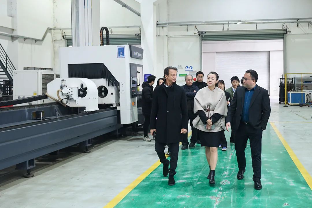 歐委會駐德國首席代表劉靜文攜海外客戶蒞臨迅鐳激光參觀考察！(圖4)